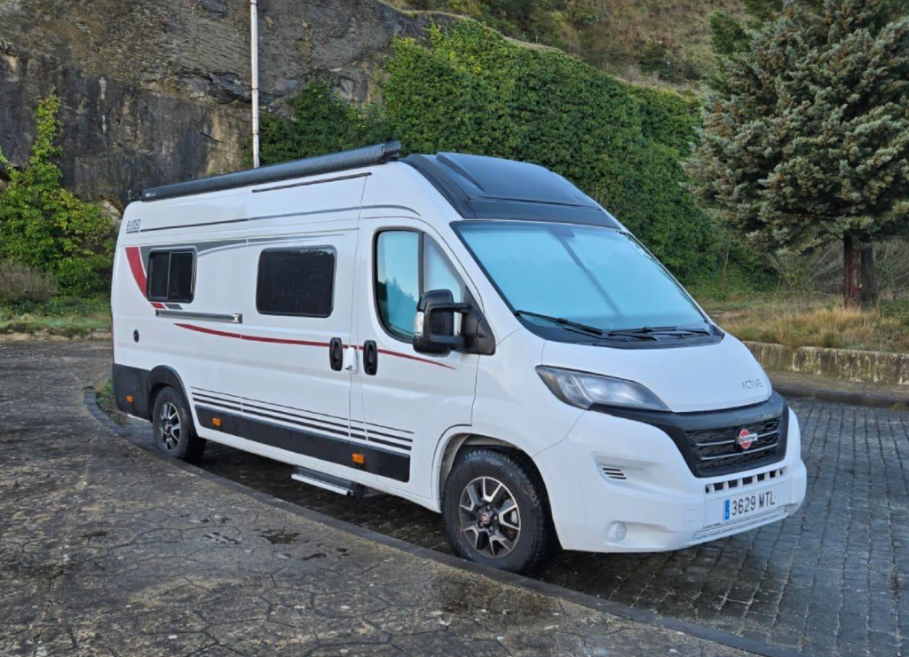 Los Primos Camper